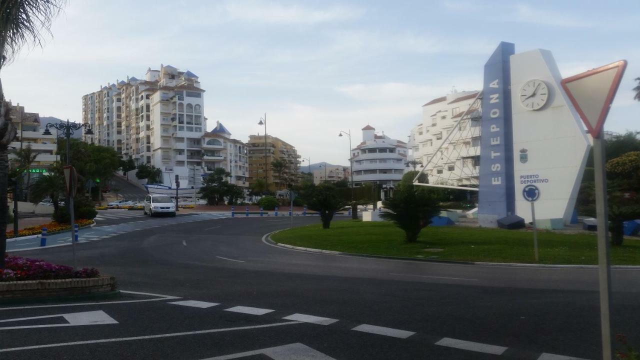 Puerto Deportivo Estepona Kültér fotó